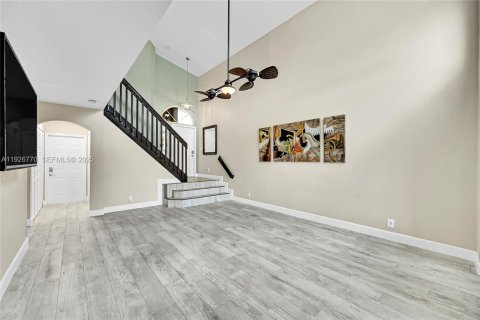 Купить виллу или дом в Коконат Крик, Флорида 3 спальни, 189.89м2, № 1986671 - фото 9