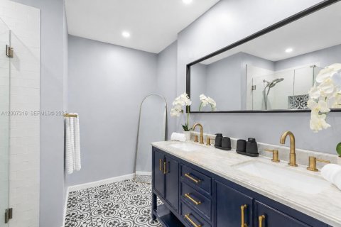 Adosado en venta en Pembroke Pines, Florida, 3 dormitorios, 160.35 m2 № 2073327 - foto 17