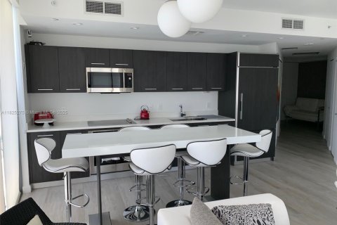 Condominio en venta en Miami, Florida, 2 dormitorios, 97.83 m2 № 1794741 - foto 4