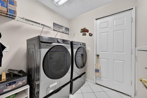 Casa en venta en Oviedo, Florida, 5 dormitorios, 225.1 m2 № 2385883 - foto 20