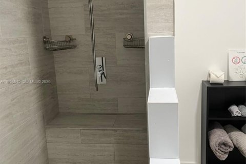 Propiedad comercial en venta en Miami, Florida, 310.76 m2 № 2034094 - foto 19