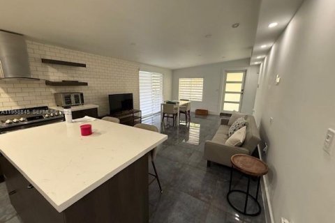 Propiedad comercial en venta en Miami, Florida, 310.76 m2 № 2034094 - foto 26