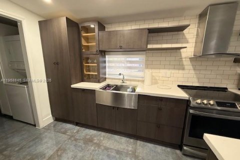 Propiedad comercial en venta en Miami, Florida, 310.76 m2 № 2034094 - foto 25