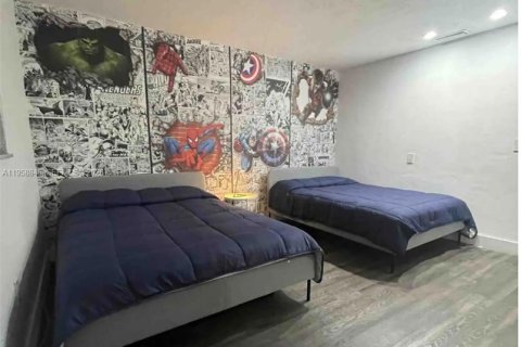 Propiedad comercial en venta en Miami, Florida, 310.76 m2 № 2034094 - foto 7