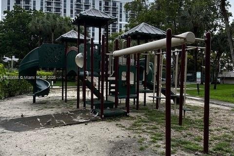 Condominio en venta en Miami, Florida, 2 dormitorios, 144.09 m2 № 1950053 - foto 3