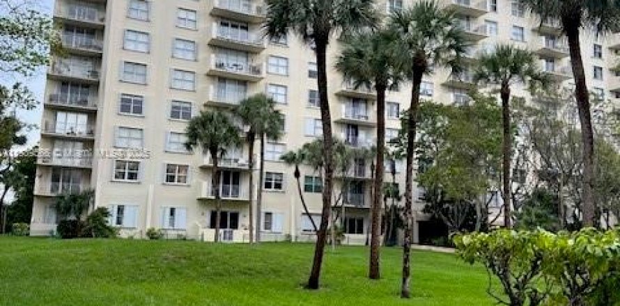 Condominio en Miami, Florida, 2 dormitorios № 1950053