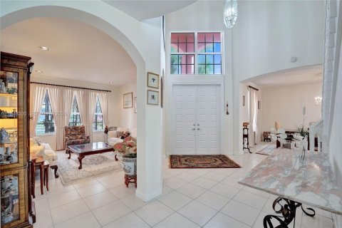 House in Miramar, Florida 5 bedrooms, 343 sq.m. № 2043328 - photo 8