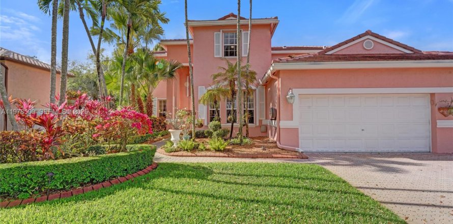 House in Miramar, Florida 5 bedrooms, 343 sq.m. № 2043328