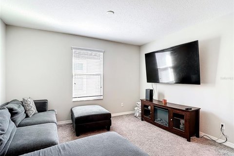 Casa en venta en Zephyrhills, Florida, 4 dormitorios, 240.15 m2 № 1901945 - foto 20