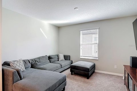 Casa en venta en Zephyrhills, Florida, 4 dormitorios, 240.15 m2 № 1901945 - foto 19