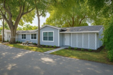 Apartamento en alquiler en Hollywood, Florida, 2 dormitorios, 55.74 m2 № 2071282 - foto 6