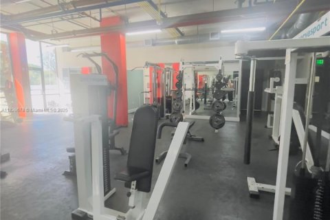 Copropriété à vendre à Miami, Floride: 2 chambres, 114.18 m2 № 1937525 - photo 19