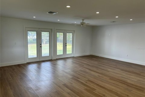 Villa ou maison à louer à Ocala, Floride: 4 chambres, 211.45 m2 № 2402864 - photo 3