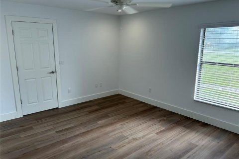 Villa ou maison à louer à Ocala, Floride: 4 chambres, 211.45 m2 № 2402864 - photo 17