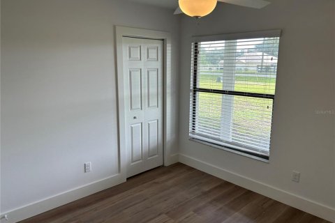 Villa ou maison à louer à Ocala, Floride: 4 chambres, 211.45 m2 № 2402864 - photo 12