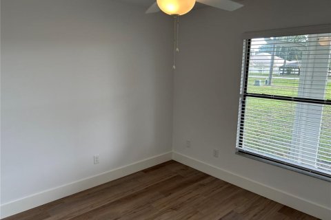 Villa ou maison à louer à Ocala, Floride: 4 chambres, 211.45 m2 № 2402864 - photo 22