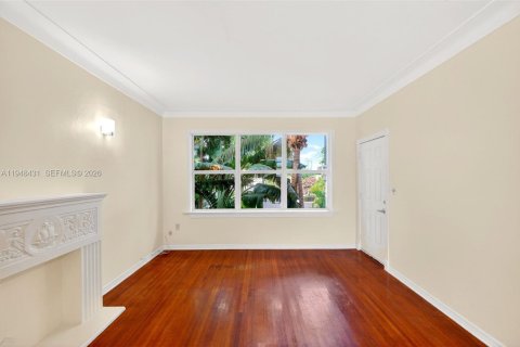 Condominio en alquiler en Miami Beach, Florida, 2 dormitorios, 69.68 m2 № 2008439 - foto 18