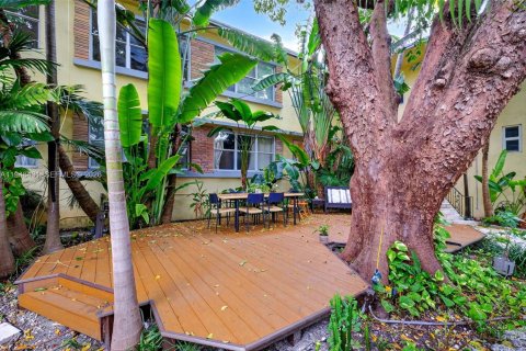 Condominio en alquiler en Miami Beach, Florida, 2 dormitorios, 69.68 m2 № 2008439 - foto 26