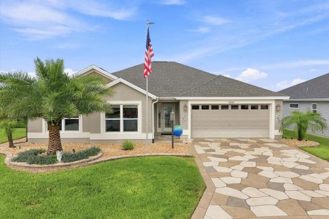 House in The Villages, Florida 3 bedrooms, 182.09 sq.m. № 2334196