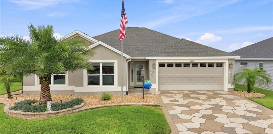 Villa ou maison à The Villages, Floride 3 chambres, 182.09 m2 № 2334196