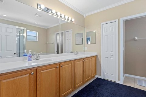 House in Palmetto, Florida 3 bedrooms, 243.68 sq.m. № 2429254 - photo 3