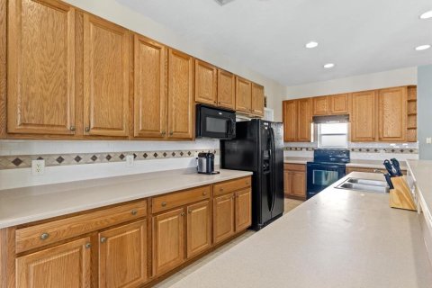 House in Palmetto, Florida 3 bedrooms, 243.68 sq.m. № 2429254 - photo 18