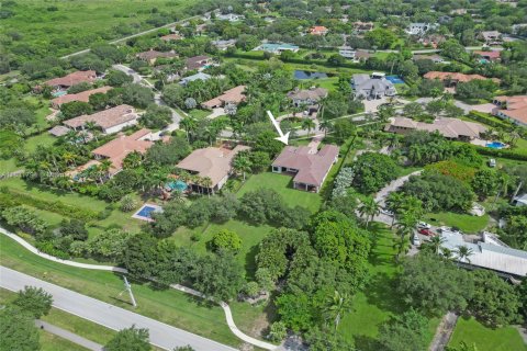 Купить виллу или дом в Дейви, Флорида 5 спален, 411.19м2, № 2241914 - фото 8