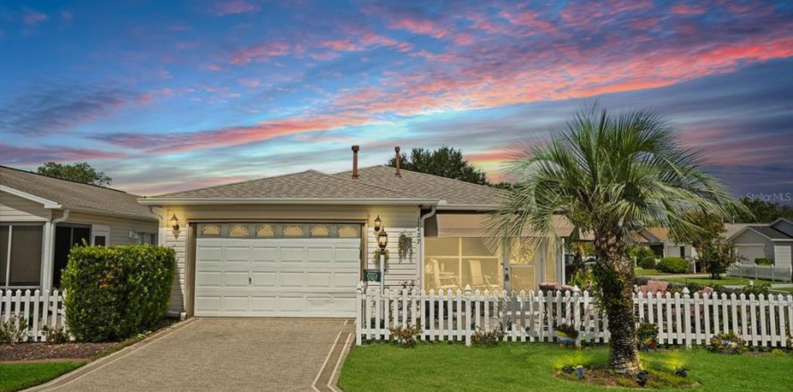 Casa en The Villages, Florida 2 dormitorios, 107.77 m2 № 1857889