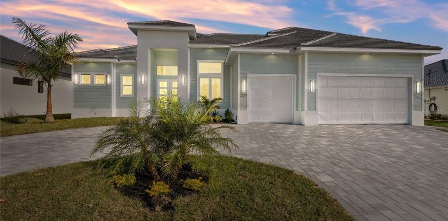 House in Cape Coral, Florida 4 bedrooms, 317.91 sq.m. № 1416622