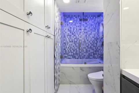 Copropriété à vendre à Miami, Floride: 2 chambres, 111.48 m2 № 2010956 - photo 21