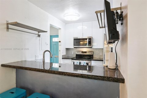 Copropriété à vendre à Miami, Floride: 2 chambres, 111.48 m2 № 2010956 - photo 5