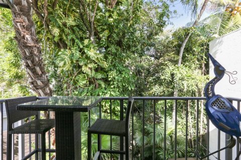 Copropriété à vendre à Miami, Floride: 2 chambres, 111.48 m2 № 2010956 - photo 25