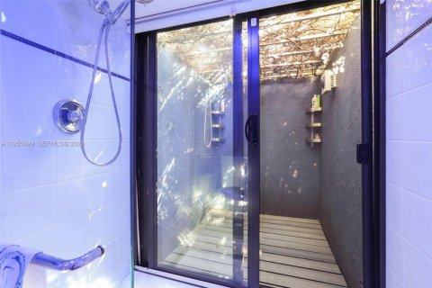 Copropriété à vendre à Miami, Floride: 2 chambres, 111.48 m2 № 2010956 - photo 28