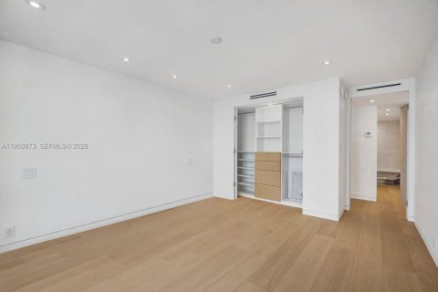 Condominio en alquiler en Key Biscayne, Florida, 3 dormitorios, 165.55 m2 № 2007657 - foto 22