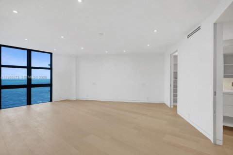 Condominio en alquiler en Key Biscayne, Florida, 3 dormitorios, 165.55 m2 № 2007657 - foto 16