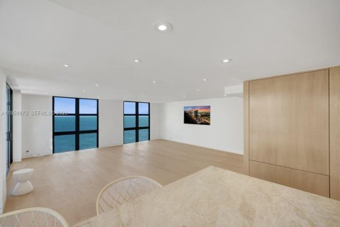 Condominio en alquiler en Key Biscayne, Florida, 3 dormitorios, 165.55 m2 № 2007657 - foto 11