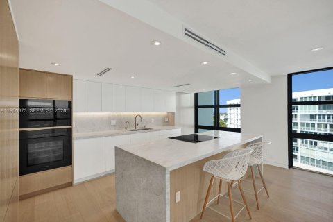 Condominio en alquiler en Key Biscayne, Florida, 3 dormitorios, 165.55 m2 № 2007657 - foto 12