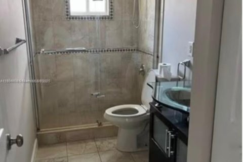 House in Miami Gardens, Florida 3 bedrooms, 126.16 sq.m. № 1727717 - photo 7