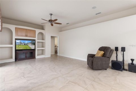 House in Homosassa, Florida 4 bedrooms, 257.53 sq.m. № 1847170 - photo 15