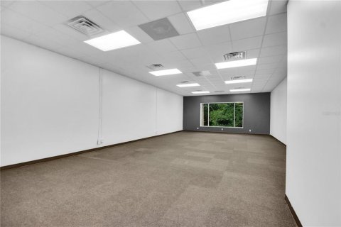 Immobilier commercial à vendre à Jacksonville, Floride № 2233951 - photo 18