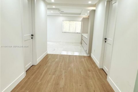 Купить виллу или дом в Корал-Гейблс, Флорида 7 спален, 994.61м2, № 1935930 - фото 30