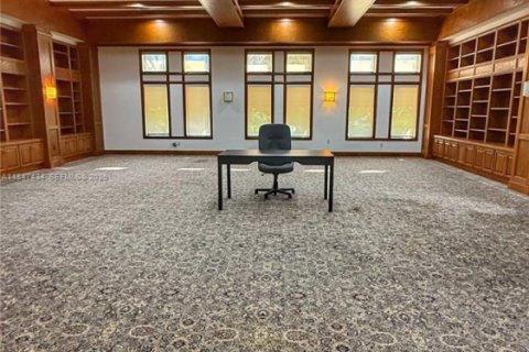 Купить виллу или дом в Корал-Гейблс, Флорида 7 спален, 994.61м2, № 1935930 - фото 27