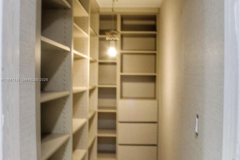 Купить виллу или дом в Корал-Гейблс, Флорида 7 спален, 994.61м2, № 1935930 - фото 24