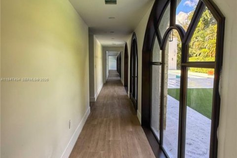 Купить виллу или дом в Корал-Гейблс, Флорида 7 спален, 994.61м2, № 1935930 - фото 19