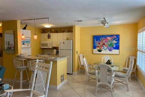 Copropriété à louer à Sarasota, Floride: 2 chambres, 113.71 m2 № 2102367 - photo 7