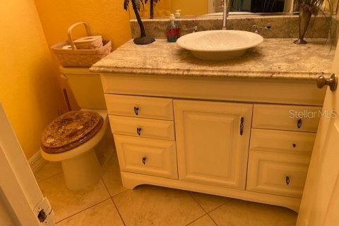 Copropriété à louer à Sarasota, Floride: 2 chambres, 113.71 m2 № 2102367 - photo 12