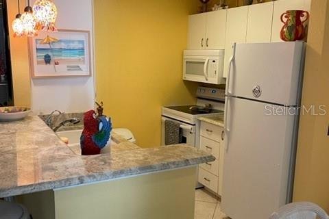 Copropriété à louer à Sarasota, Floride: 2 chambres, 113.71 m2 № 2102367 - photo 4