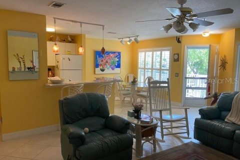 Copropriété à louer à Sarasota, Floride: 2 chambres, 113.71 m2 № 2102367 - photo 8