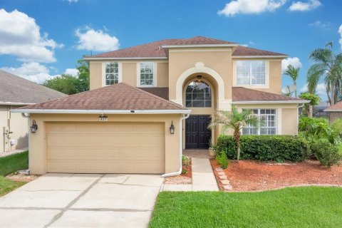House in Orlando, Florida 4 bedrooms, 223.34 sq.m. № 2114829