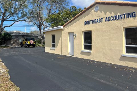 Immobilier commercial à vendre à Pompano Beach, Floride № 2040089 - photo 15